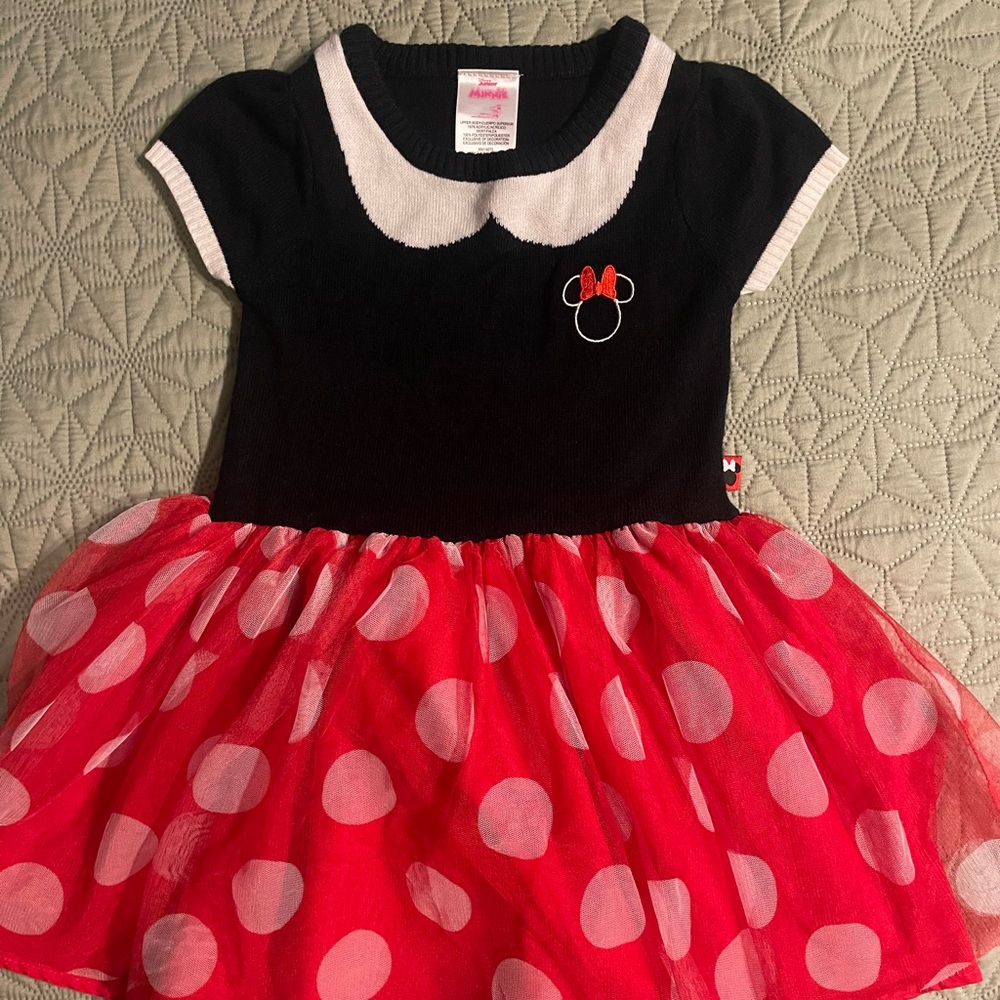 Disney Minnie Black and White Sweater